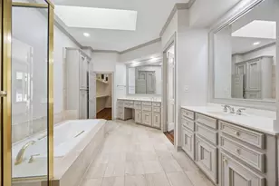 33 W Broad Oaks Dr, Houston, TX 77056 - Photo 19