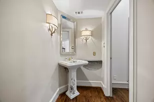 33 W Broad Oaks Dr, Houston, TX 77056 - Photo 21