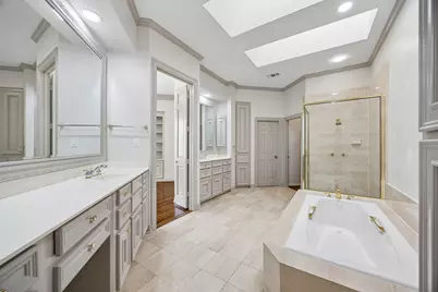 33 W Broad Oaks Drive, Houston, TX 77056 - Photo 17