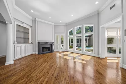 33 W Broad Oaks Drive, Houston, TX 77056 - Photo 7