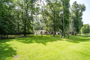168 Bush St, Livingston, TX 77351 - Photo 5
