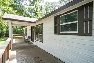 168 Bush St, Livingston, TX 77351 - Photo 11