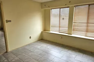 8215 Summer Quail Dr, Houston, TX 77489 - Photo 3