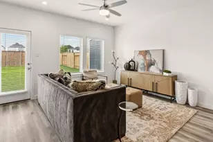 5822 Mainsfield Creek Ln, Houston, TX 77091 - Photo 5