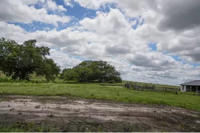 1432 S Knezek Road, Flatonia, TX 78941 - Photo 5