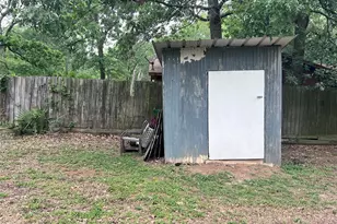 444 Stevens Ln, Livingston, TX 77351 - Photo 7