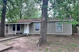 444 Stevens Ln, Livingston, TX 77351 - Photo 1
