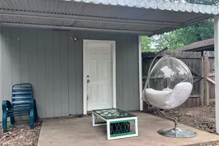 444 Stevens Ln, Livingston, TX 77351 - Photo 5