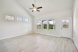 25468 Honus Wagner Wy, Splendora, TX 77372 - Photo 5