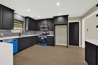 8931 Blankenship Drive, Houston, TX 77080 - Photo 9