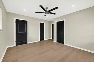 8931 Blankenship Dr, Houston, TX 77080 - Photo 17