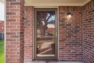 9611 Berridge House Ct, Houston, TX 77086 - Photo 3