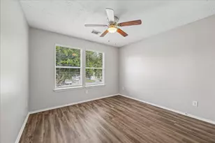 21211 Grand Linden Ct, Humble, TX 77338 - Photo 5