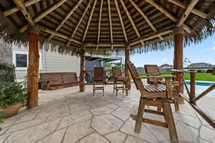 12102 Cherry Point Dr, Mont Belvieu, TX 77535 - Photo 27