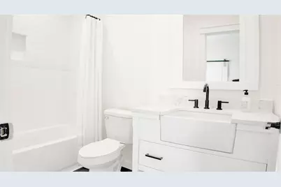 1064 Sunset Circle E, Crystal Beach, TX 77650 - Photo 35