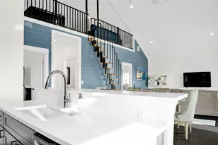 1064 Sunset Circle E, Crystal Beach, TX 77650 - Photo 25