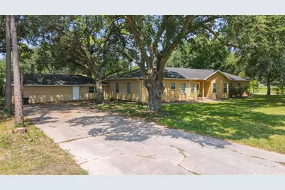 321 Circle Drive, Wharton, TX 77488 - Photo 45