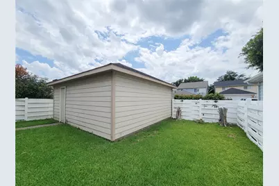 9607 Farrell Drive, Houston, TX 77070 - Photo 7