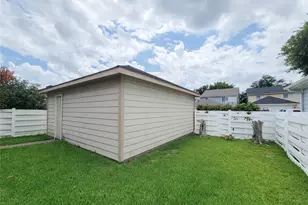 9607 Farrell Dr, Houston, TX 77070 - Photo 7