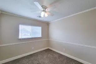 9607 Farrell Dr, Houston, TX 77070 - Photo 15