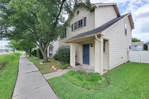 9607 Farrell Dr, Houston, TX 77070 - Photo 3