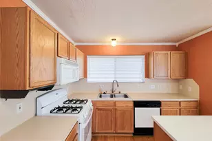 9607 Farrell Dr, Houston, TX 77070 - Photo 11