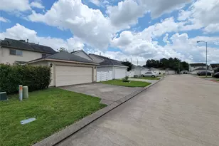 9607 Farrell Dr, Houston, TX 77070 - Photo 9