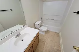 9607 Farrell Dr, Houston, TX 77070 - Photo 19