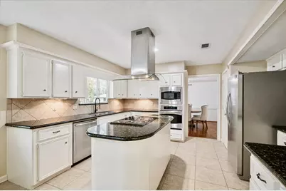 6723 Apple Valley Lane, Houston, TX 77069 - Photo 11