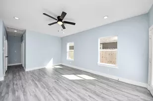 7502 Sandle St, Houston, TX 77088 - Photo 21