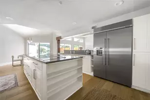12002 S Circle Dr, Houston, TX 77071 - Photo 13