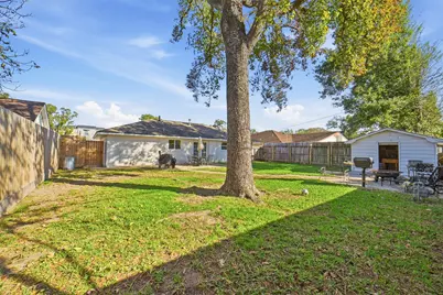 2626 Willowby Drive, Houston, TX 77008 - Photo 17