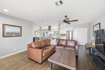 2626 Willowby Drive, Houston, TX 77008 - Photo 3