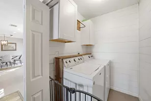 2626 Willowby Dr, Houston, TX 77008 - Photo 9