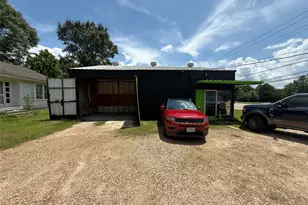 1912 S Wheeler St, Jasper, TX 75951 - Photo 17