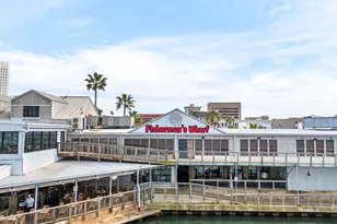 710 35th St, Galveston, TX 77550 - Photo 37