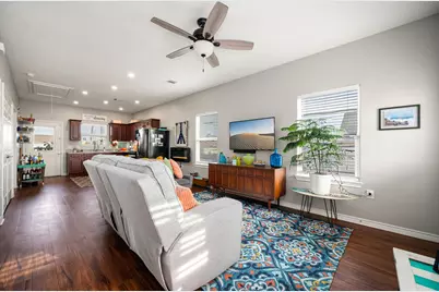 710 35th Street, Galveston, TX 77550 - Photo 9