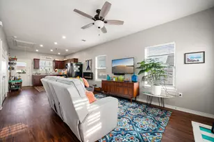 710 35th St, Galveston, TX 77550 - Photo 9