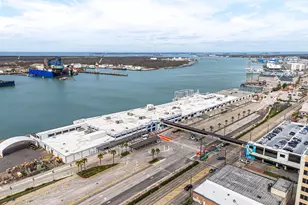 710 35th St, Galveston, TX 77550 - Photo 33