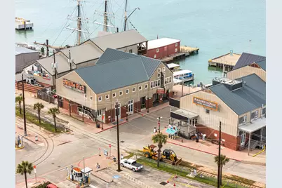 710 35th Street, Galveston, TX 77550 - Photo 35