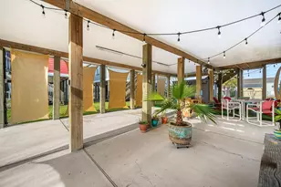 710 35th St, Galveston, TX 77550 - Photo 3