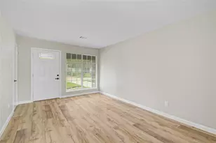 10611 Leitrim Way, Houston, TX 77047 - Photo 7