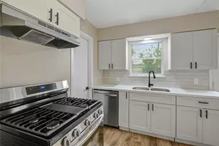 10611 Leitrim Way, Houston, TX 77047 - Photo 23