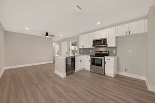 1269 Rd 5714, Cleveland, TX 77327 - Photo 5