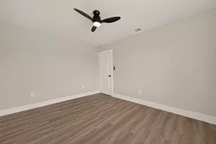 1269 Rd 5714, Cleveland, TX 77327 - Photo 13