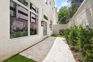 10 Wentworth Square Ave, Houston, TX 77027 - Photo 33