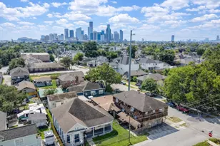 1414 Campbell St, Houston, TX 77009 - Photo 3