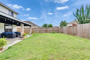 4423 Plumeria Ave, Baytown, TX 77521 - Photo 37