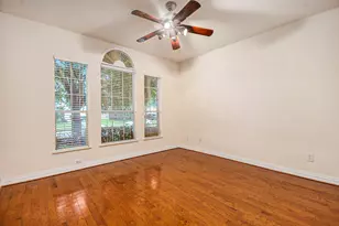 4438 W Maple Dr, Friendswood, TX 77546 - Photo 11