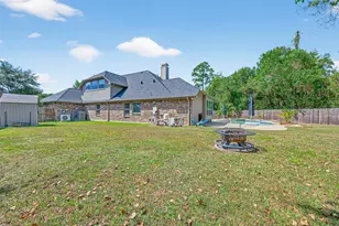 8231 Horsetail Ct, Conroe, TX 77385 - Photo 43